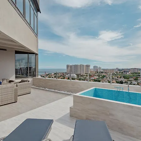 Azure Arcadia Apartment *